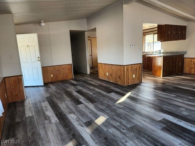 1080 Shady Lane, Pahrump, NV 89060