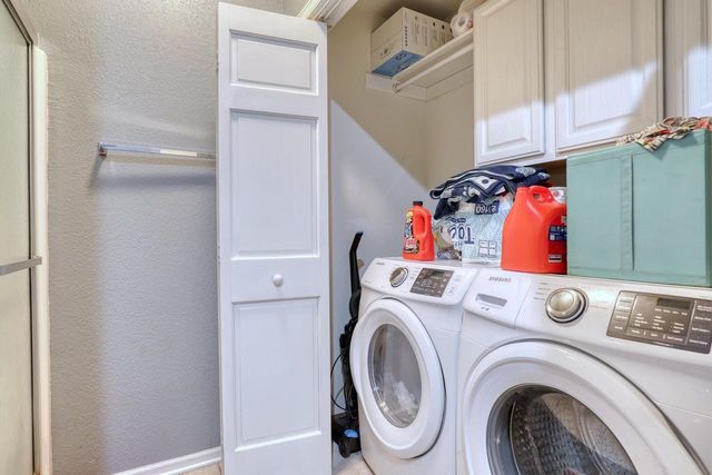 9239 S 54th STREET, Franklin, WI 53132