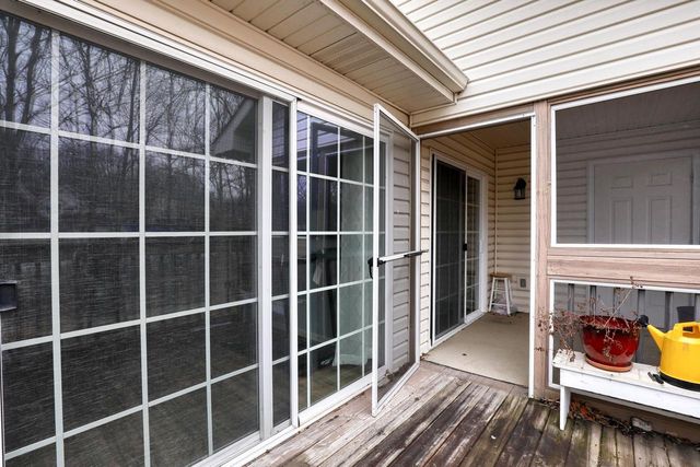 9239 S 54th STREET, Franklin, WI 53132