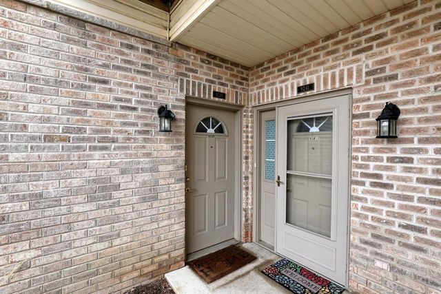 9239 S 54th STREET, Franklin, WI 53132