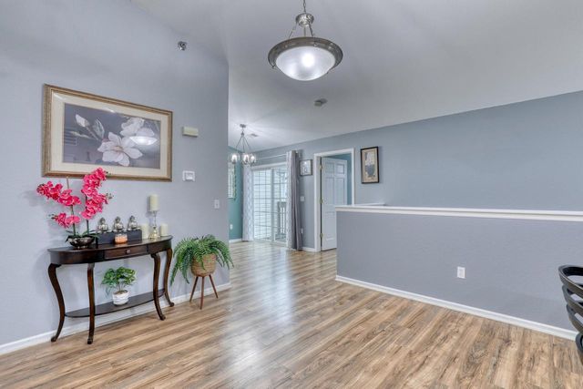 9239 S 54th STREET, Franklin, WI 53132