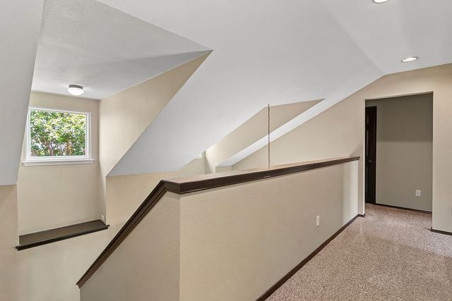 800 Joshua Drive, Burleson, TX 76028