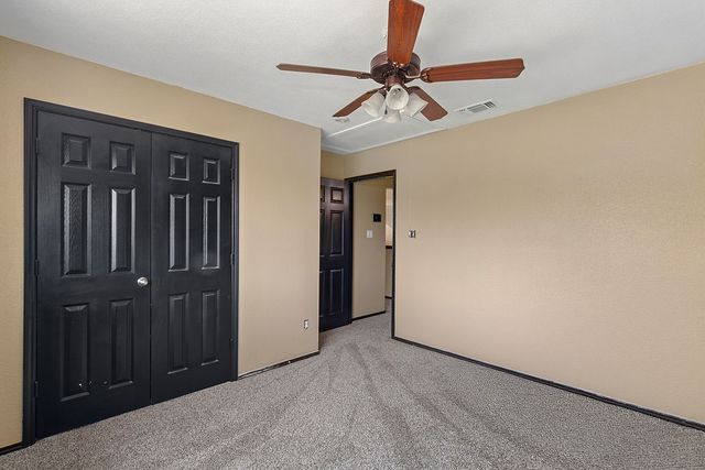 800 Joshua Drive, Burleson, TX 76028