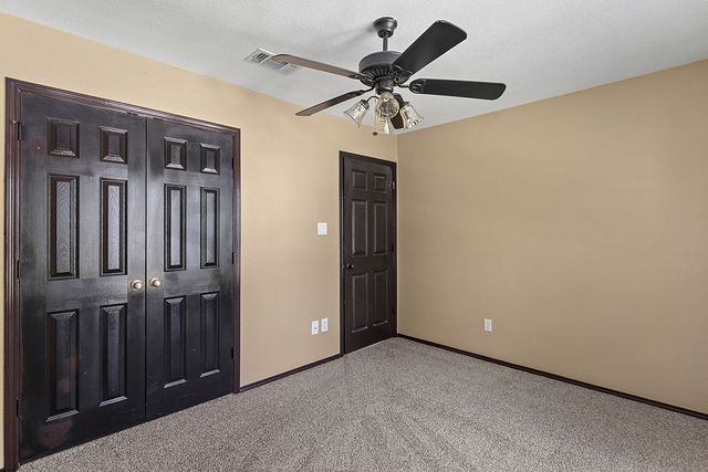 800 Joshua Drive, Burleson, TX 76028