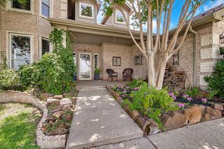 800 Joshua Drive, Burleson, TX 76028