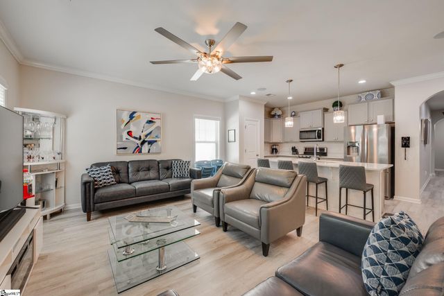 135 Strongridge Trail, Simpsonville, SC 29681