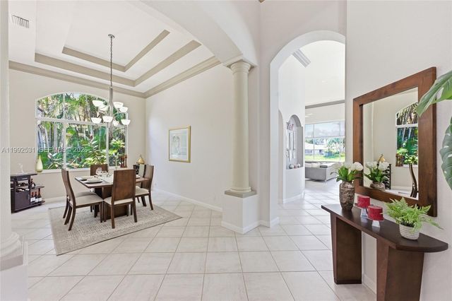 2488 Provence Cir, Weston, FL 33327