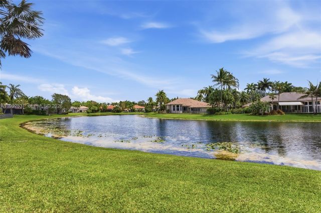 2488 Provence Cir, Weston, FL 33327