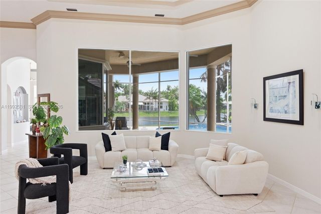 2488 Provence Cir, Weston, FL 33327