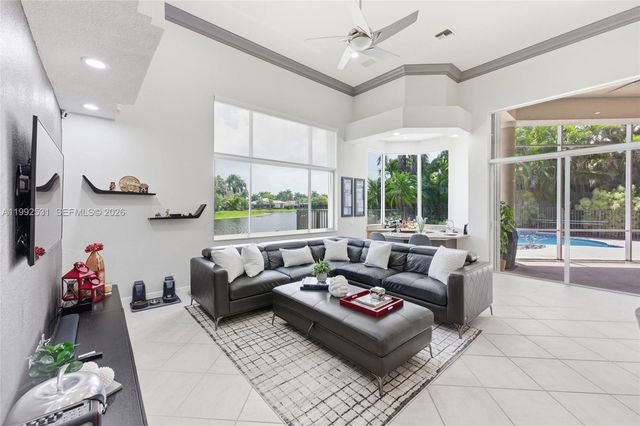 2488 Provence Cir, Weston, FL 33327