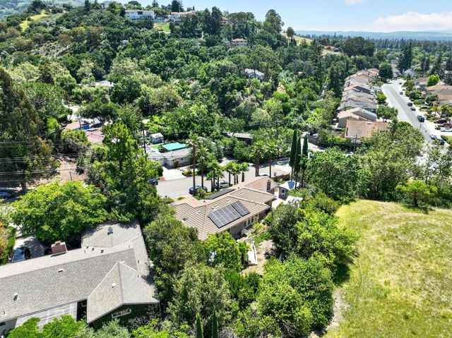 861 Dorel Drive, San Jose, CA 95132