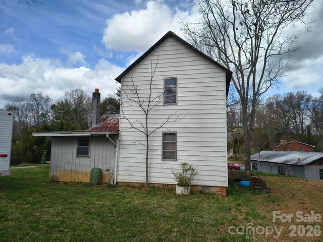 101 Knight Drive, Clyde, NC 28721