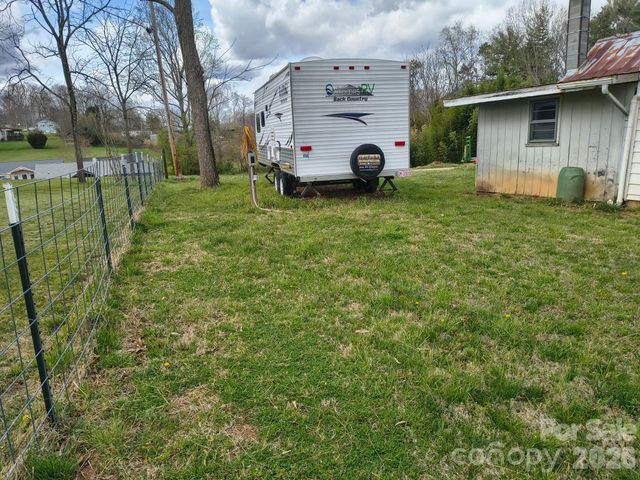 101 Knight Drive, Clyde, NC 28721