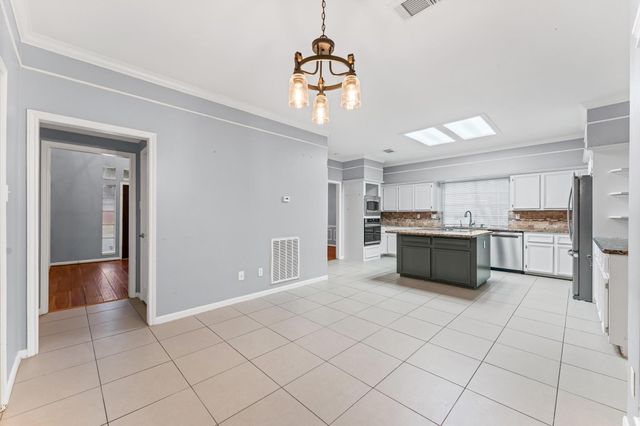 1911 Triple Mast Circle, League City, TX 77573