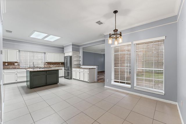 1911 Triple Mast Circle, League City, TX 77573