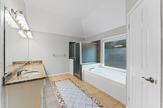 1911 Triple Mast Circle, League City, TX 77573