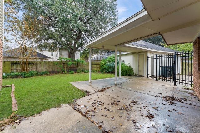 1911 Triple Mast Circle, League City, TX 77573