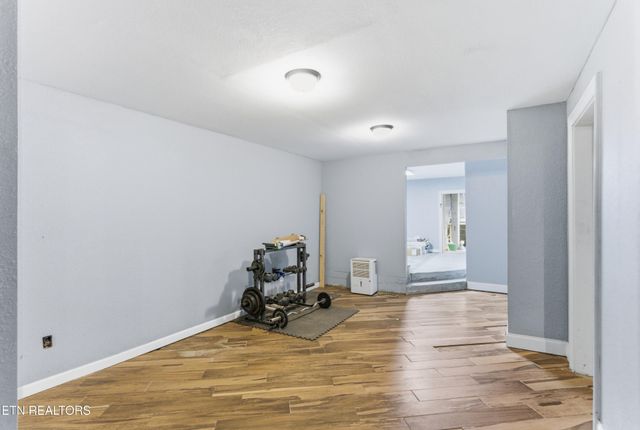 2833 Ithaca Drive, Knoxville, TN 37918