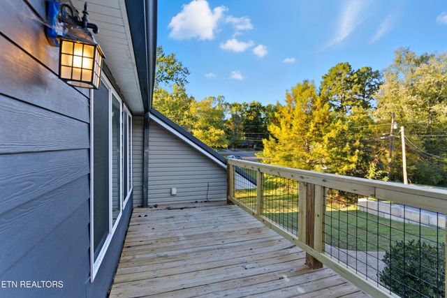 2833 Ithaca Drive, Knoxville, TN 37918