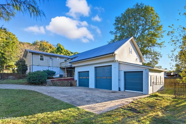 2833 Ithaca Drive, Knoxville, TN 37918