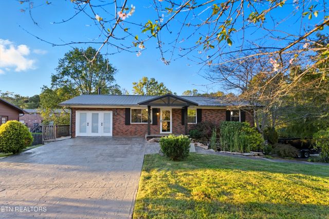 2833 Ithaca Drive, Knoxville, TN 37918