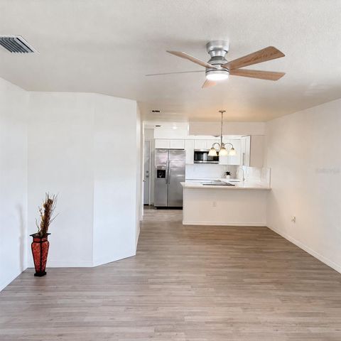 1117 BLOSSOM CIRCLE N, Lakeland, FL 33805