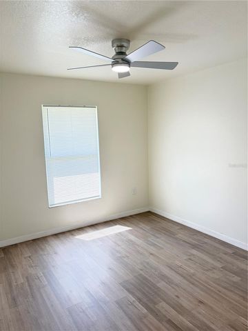 1117 BLOSSOM CIRCLE N, Lakeland, FL 33805