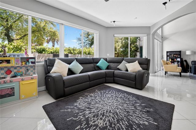8061 NW 114th Place 8061, Doral, FL 33178