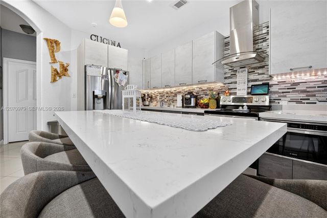 8061 NW 114th Place 8061, Doral, FL 33178
