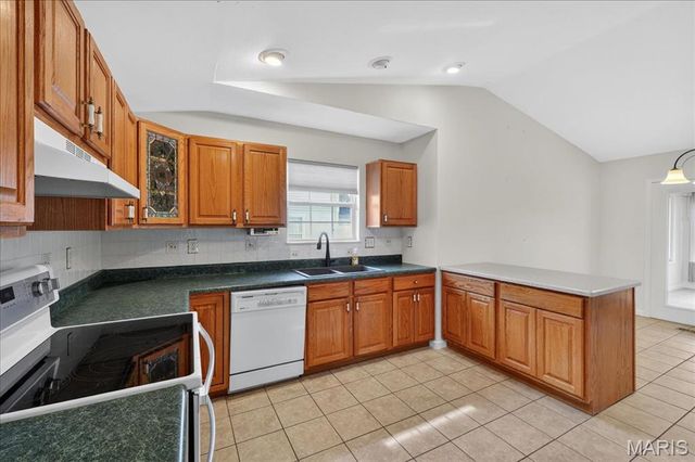 307 Longview Drive, Columbia, IL 62236