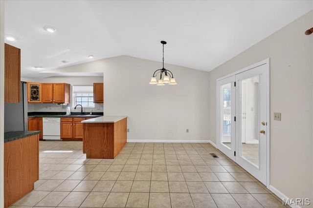 307 Longview Drive, Columbia, IL 62236