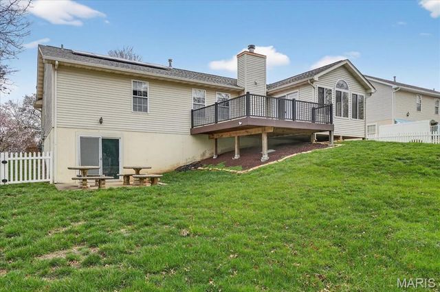 307 Longview Drive, Columbia, IL 62236