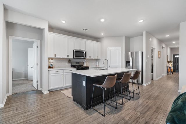 537 Loriner WAY, Liberty Hill, TX 78642