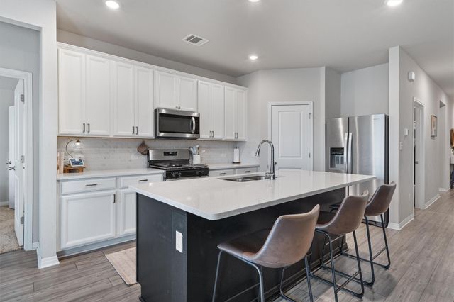 537 Loriner WAY, Liberty Hill, TX 78642