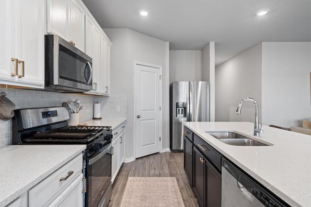 537 Loriner WAY, Liberty Hill, TX 78642