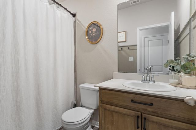 537 Loriner WAY, Liberty Hill, TX 78642