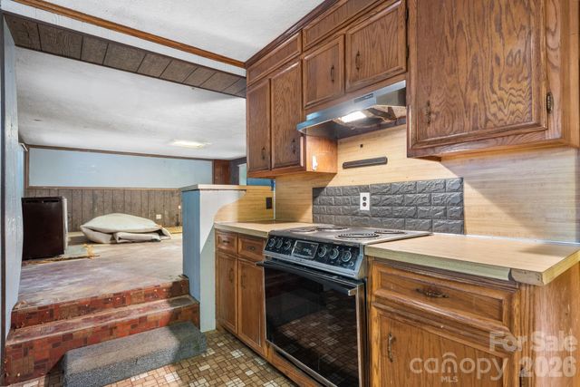 1755 F M Mclean Place, Lenoir, NC 28645