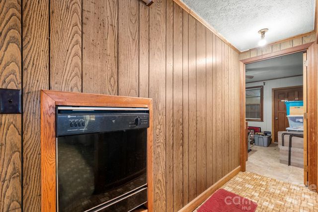 1755 F M Mclean Place, Lenoir, NC 28645