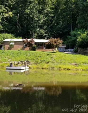 1755 F M Mclean Place, Lenoir, NC 28645