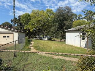 205 Lakeshore Drive, Onalaska, TX 77360