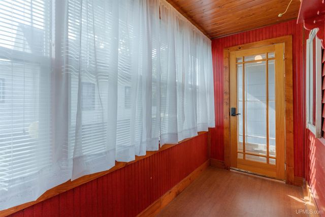 320 Hemlock Avenue, Amasa, MI 49903