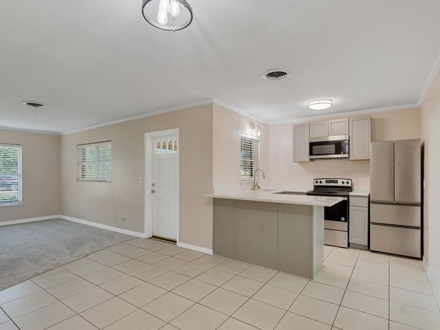 4606 30th Ave, Vero Beach, FL 32967