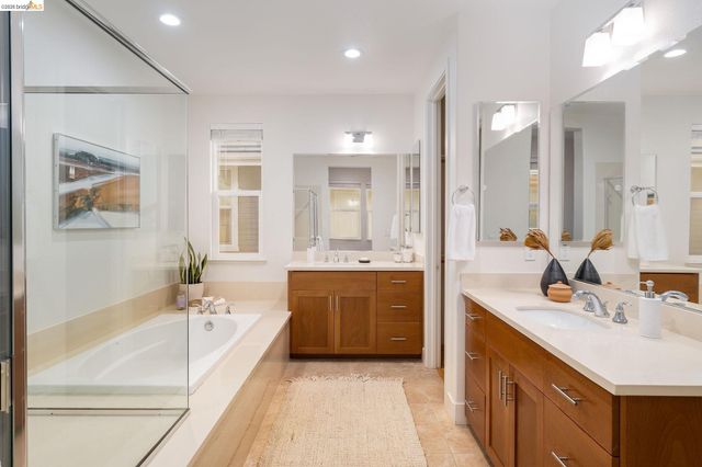 2762 Bette St, Alameda, CA 94501