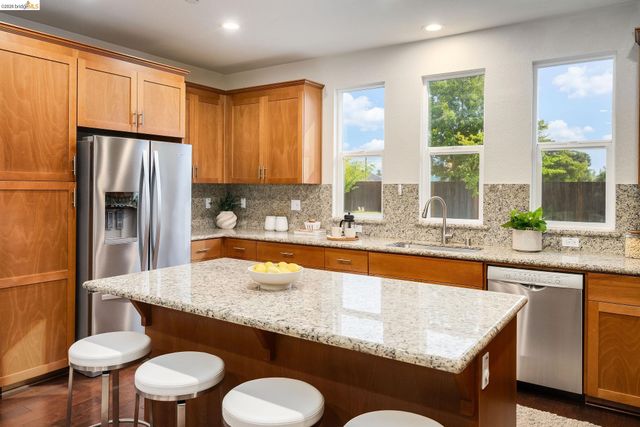 2762 Bette St, Alameda, CA 94501