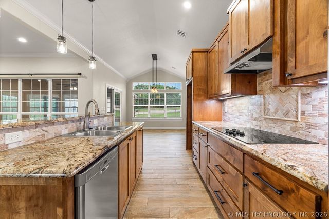 11703 Hidden Oak Circle, Kingston, OK 73439