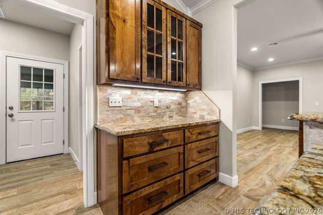 11703 Hidden Oak Circle, Kingston, OK 73439