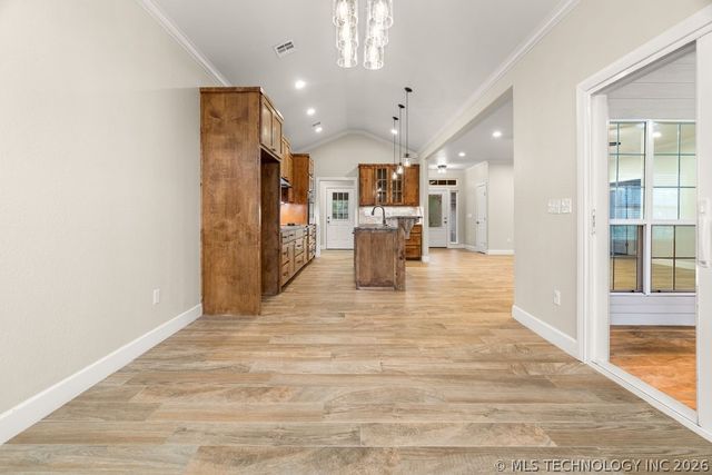 11703 Hidden Oak Circle, Kingston, OK 73439
