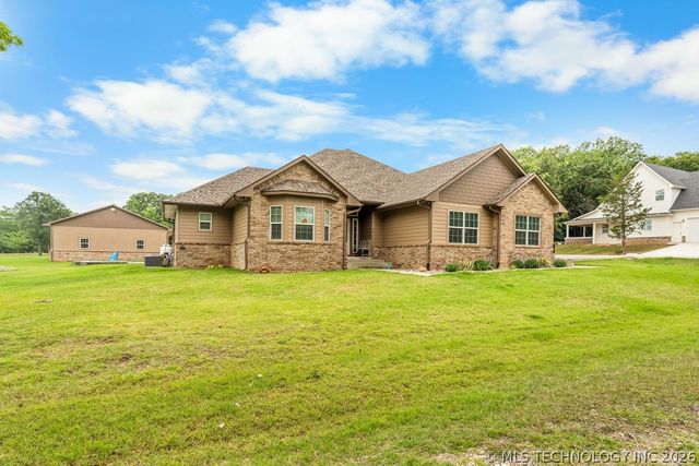 11703 Hidden Oak Circle, Kingston, OK 73439