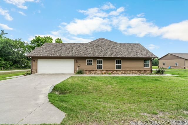 11703 Hidden Oak Circle, Kingston, OK 73439