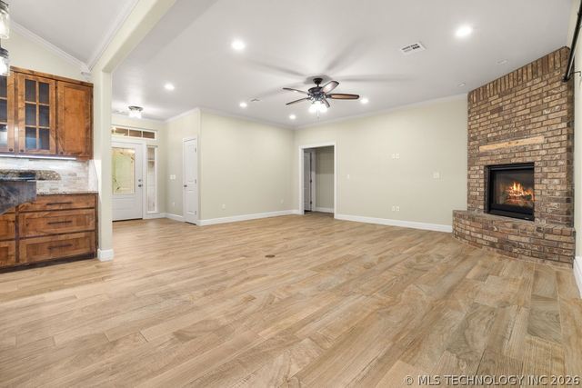 11703 Hidden Oak Circle, Kingston, OK 73439